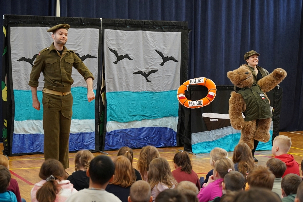 Przedstawienie „Historia Misia Wojtka” na Lubelszczyźnie – 22 marca – 6 kwietnia 2023. Fot. IPN