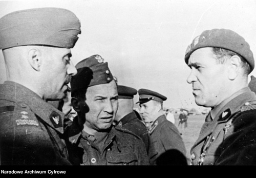 Kadra dowódcza PSZ w Związku Sowieckim. Od lewej gen. dyw. Władysław Anders, płk dypl. Leopold Okulicki i gen. bryg. Zygmunt Bohusz-Szyszko( fot. NAC)