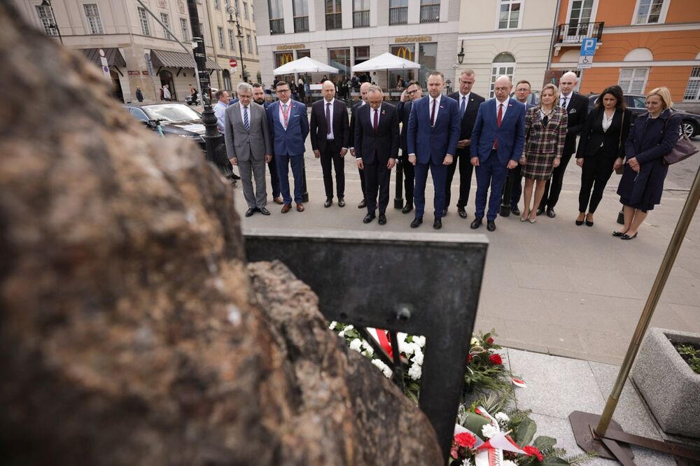 Instytut Pamięci Narodowej oddaje hołd ofiarom zbrodni katyńskiej – Warszawa, 13 kwietnia 2023. Fot. Mikołaj Bujak (IPN)