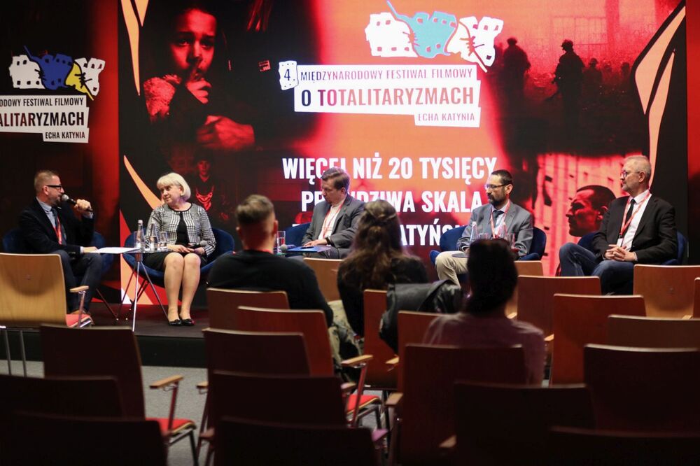 4. Międzynarodowy Festiwal Filmowy o Totalitaryzmach „Echa Katynia” podczas Kongresu Pamięci Narodowej – Warszawa, 13 kwietnia 2023. Fot. Mikołaj Bujak (IPN)