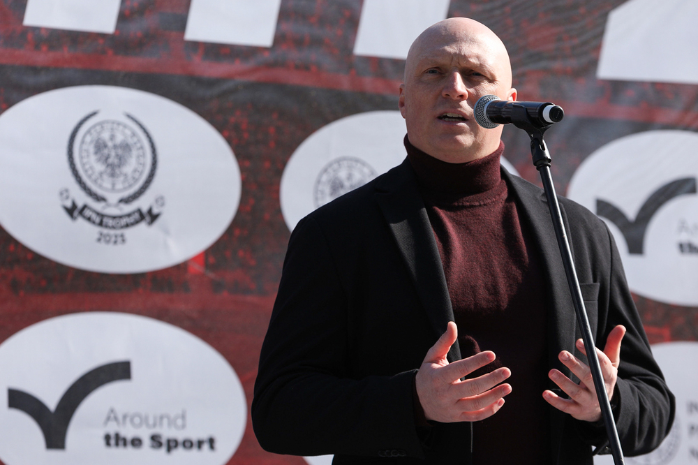 Łukasz Witek, dyrektor Biura Przystanków Historia IPN, podczas Turnieju Piłki Nożnej IPN Trophy – Warszawa, 14 kwietnia 2023. Fot. Mikołaj Bujak (IPN)