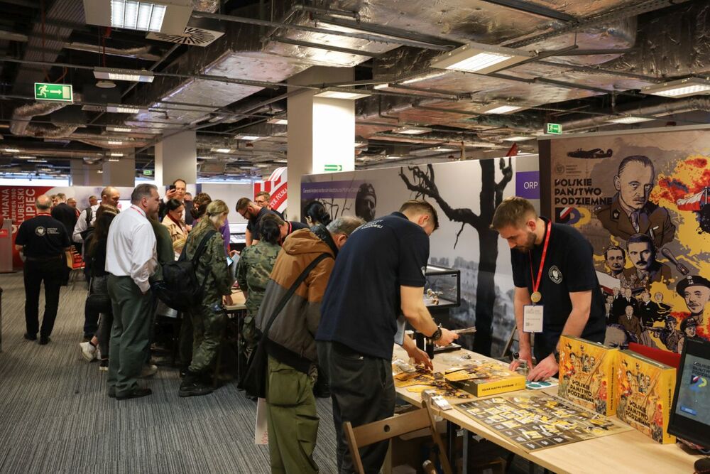 Edukacyjna Podróż Historyczna podczas Kongresu Pamięci Narodowej – Warszawa, 14 kwietnia 2023. Fot. Mikołaj Bujak (IPN)