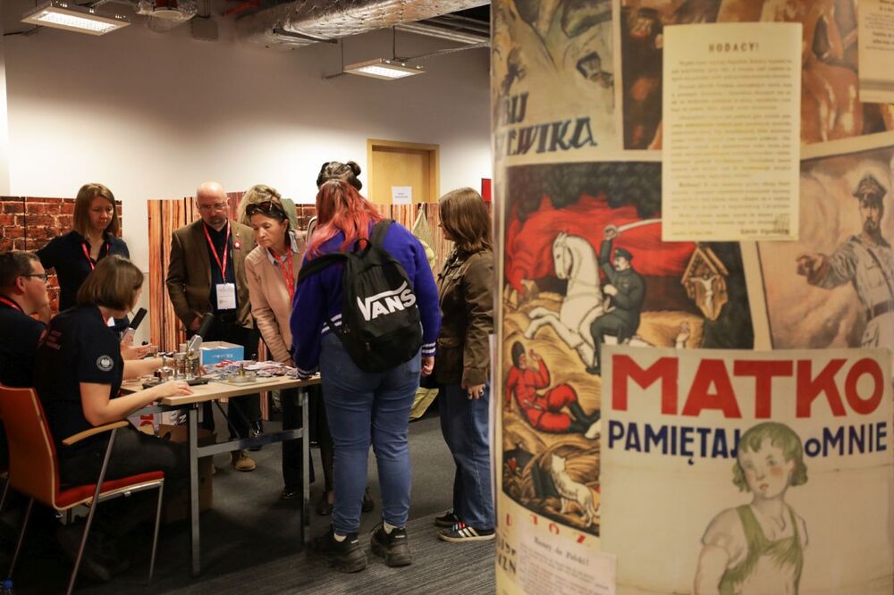 Edukacyjna Podróż Historyczna podczas Kongresu Pamięci Narodowej – Warszawa, 14 kwietnia 2023. Fot. Mikołaj Bujak (IPN)