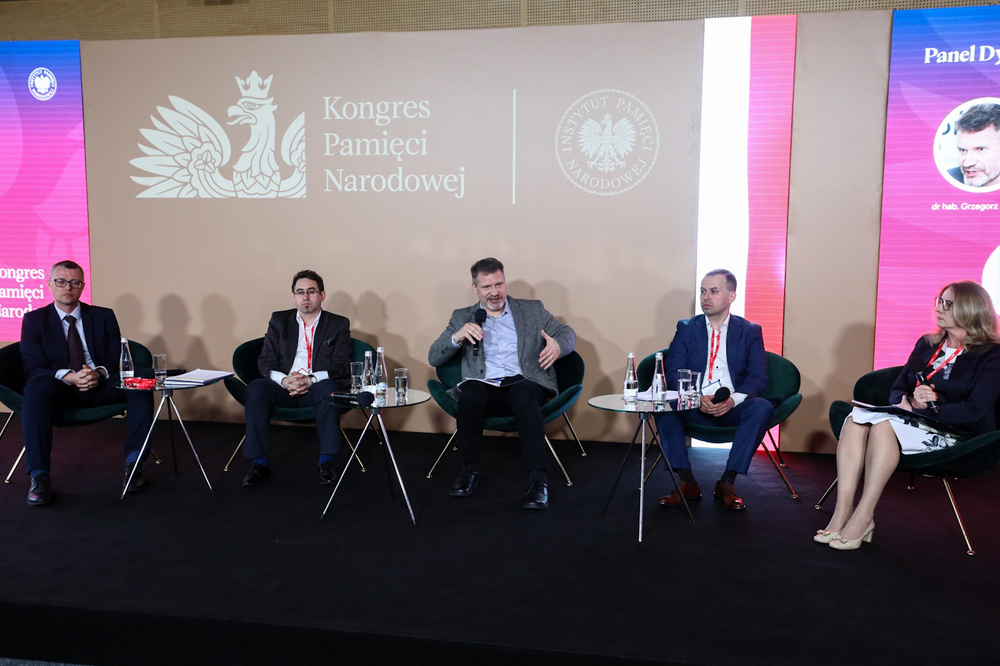 Panel dyskusyjny „Zbrodnie niemieckie w okupowanej Polsce” na Kongresie Pamięci Narodowej – Warszawa, 14 kwietnia 2023. Fot. Sławek Kasper (IPN)