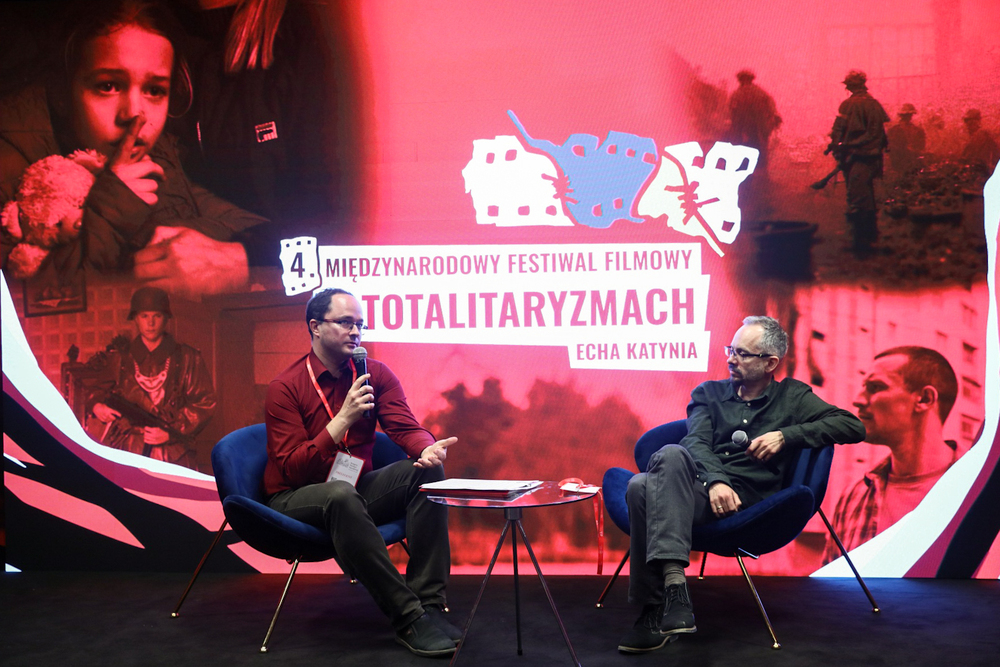 Dyskusja po filmie „Pokojówka” w ramach festiwalu „Echa Katynia”. Kongres Pamięci Narodowej – Warszawa, 14 kwietnia 2023. Fot. Sławek Kasper (IPN)