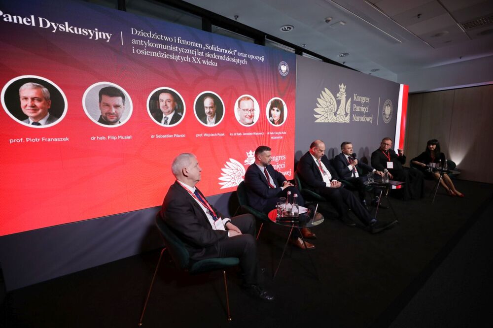 Panel dyskusyjny „Dziedzictwo i fenomen »Solidarności« oraz opozycji antykomunistycznej lat siedemdziesiątych i osiemdziesiątych XX wieku” – Warszawa, 15 kwietnia 2023. Fot. Mikołaj Bujak (IPN)