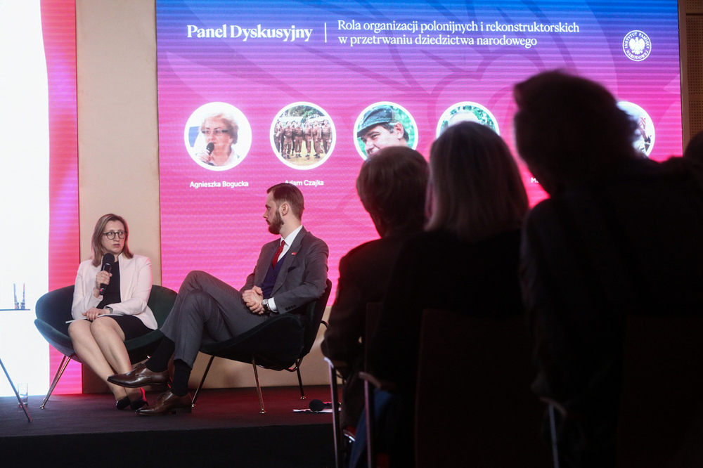 Panel dyskusyjny „Rola organizacji polonijnych i rekonstruktorskich w przetrwaniu dziedzictwa narodowego” – Warszawa, 15 kwietnia 2023. Fot. Sławek Kasper (IPN)