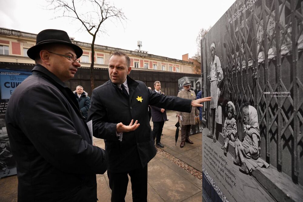 Uroczyste otwarcie wystawy plenerowej IPN „Prosimy Cię, Boże, o walkę krwawą…” – Warszawa, 19 kwietnia 2023. Fot. Mikołaj Bujak (IPN)