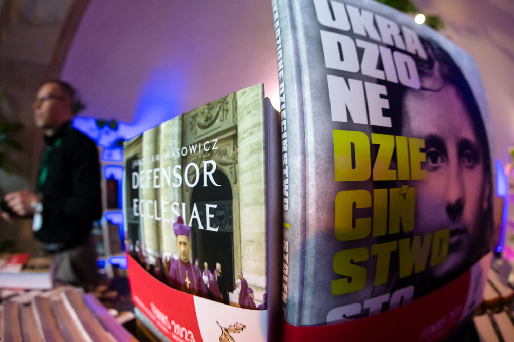 XXVIII Targi Wydawców Katolickich w Arkadach Kubickiego w Warszawie – 20–23 kwietnia 2023. Fot. Sławek Kasper (IPN)