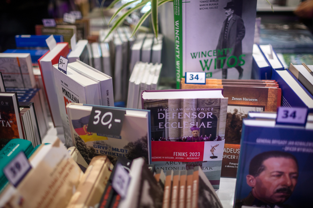 XXVIII Targi Wydawców Katolickich w Arkadach Kubickiego w Warszawie – 20–23 kwietnia 2023. Fot. Sławek Kasper (IPN)