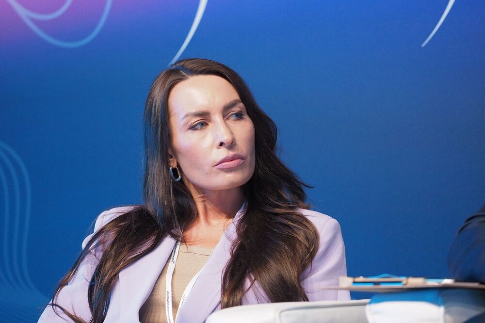 Magdalena Hajduk, dyrektor Biura Nowych Technologii IPN podczas panelu dyskusyjnego „AI w Polsce: nauka, gospodarka, wsparcie” – Europejski Kongres Gospodarczy, 26 kwietnia 2023. Fot. Materiały organizatora EEC