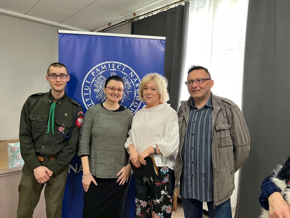 Spotkanie z Eleonorą Szafran-Pietrzykowską w Polskiej Wspólnocie Katolickiej w Ressaix. Fot. Paweł Rudaś (IPN)