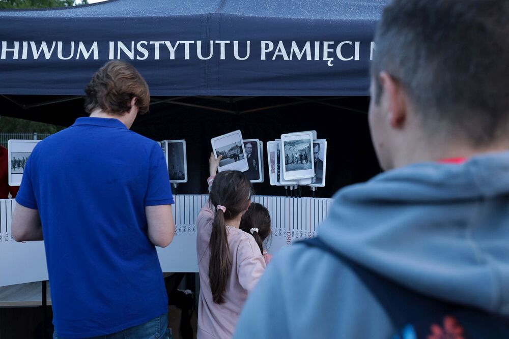 Noc Muzeów z Archiwum IPN – książki i gry od Wydawnictwa IPN – Warszawa, 13 maja 2023. Fot. Mikołaj Bujak (IPN)