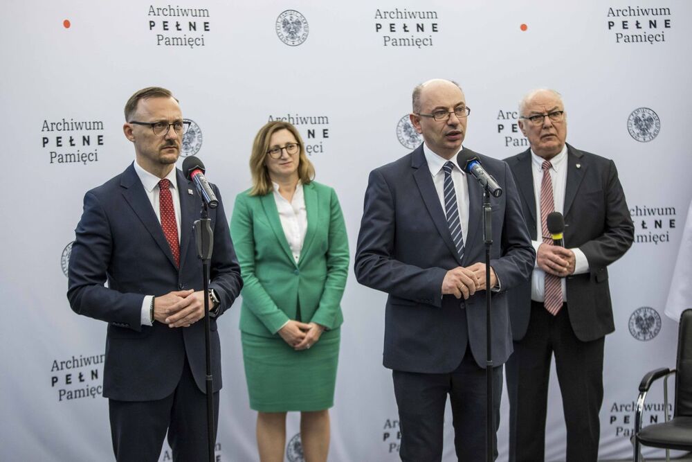 Niezwykłe pamiątki z Argentyny trafiły do Archiwum IPN – konferencja prasowa, Warszawa, 17 maja 2023. Fot. Katarzyna Adamów (IPN)