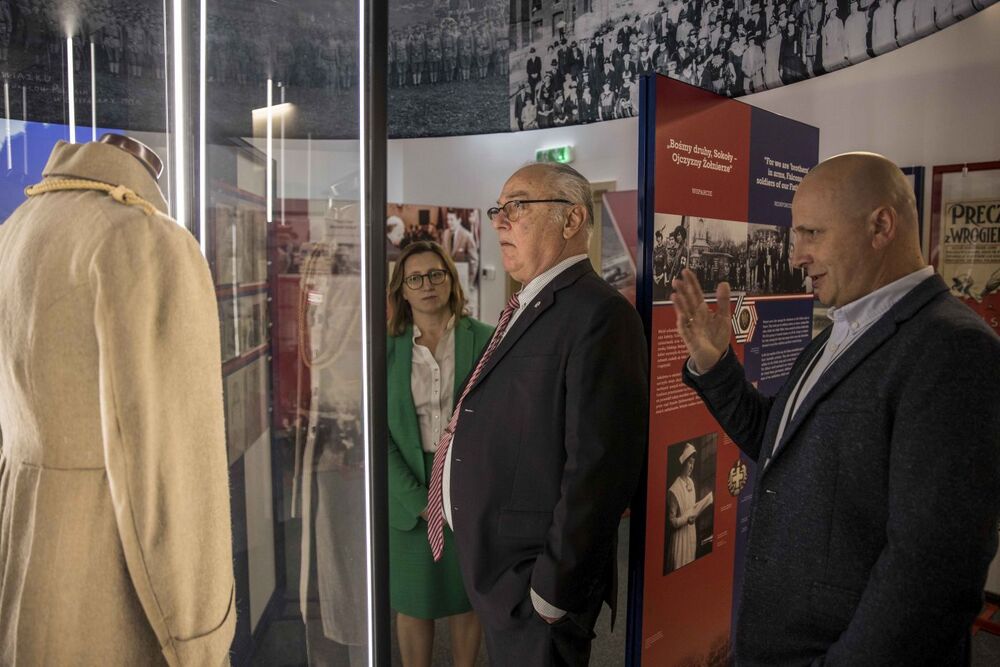 Niezwykłe pamiątki z Argentyny trafiły do Archiwum IPN – konferencja prasowa, Warszawa, 17 maja 2023. Fot. Katarzyna Adamów (IPN)