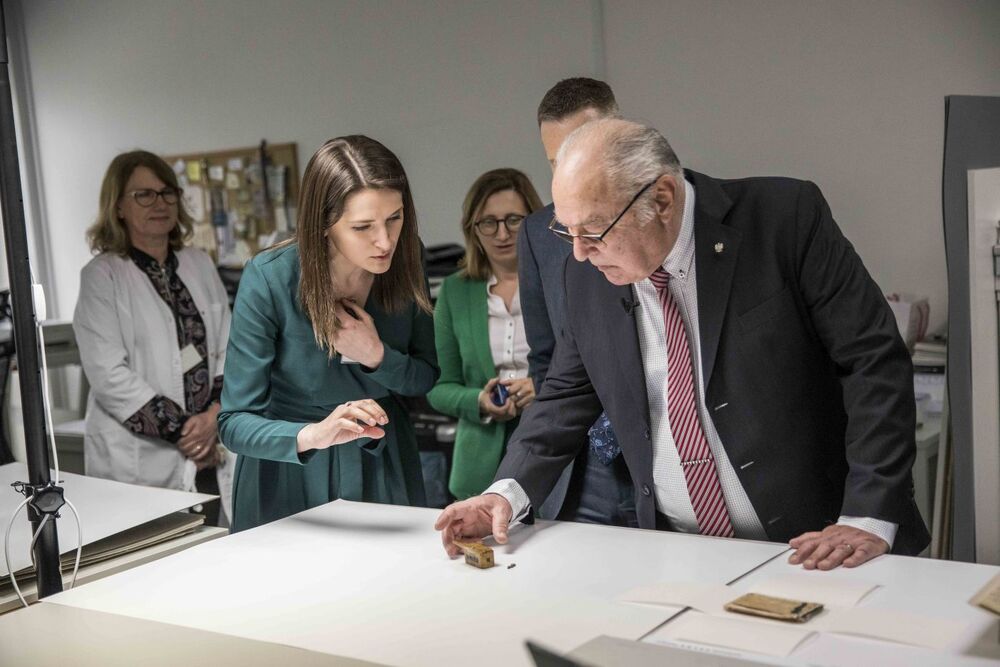 Niezwykłe pamiątki z Argentyny trafiły do Archiwum IPN – konferencja prasowa, Warszawa, 17 maja 2023. Fot. Katarzyna Adamów (IPN)