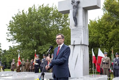 Uroczystości na Skwerze Wołyńskim w Warszawie – Warszawa, 11 lipca 2017. Fot. Marcin Jurkiewicz (IPN)