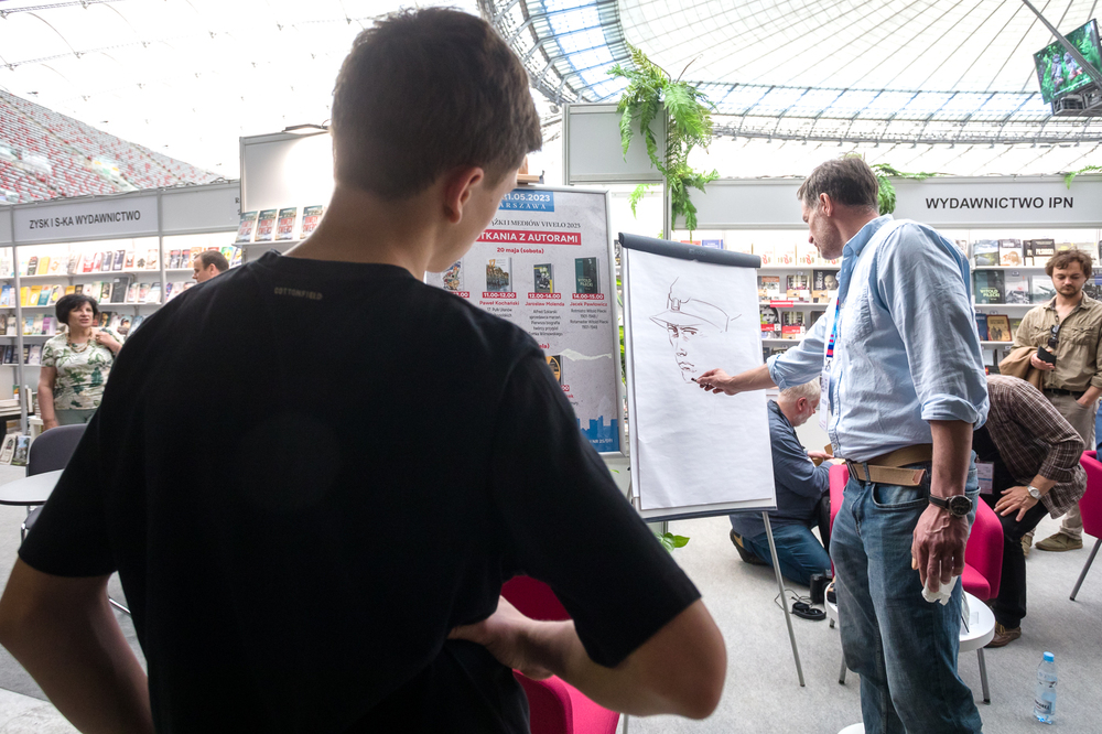 IPN na Targach Książki i Mediów Vivelo 2023 – Warszawa, 21 maja 2023. Krzysztof Wyrzykowski – twórca m.in. serii komiksów IPN „Wilcze tropy”. Fot. Sławek Kasper (IPN)