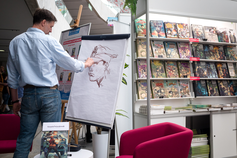IPN na Targach Książki i Mediów Vivelo 2023 – Warszawa, 21 maja 2023. Krzysztof Wyrzykowski – twórca m.in. serii komiksów IPN „Wilcze tropy”. Fot. Sławek Kasper (IPN)