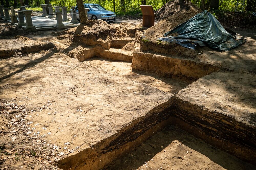 Odnaleziono zbiorową mogiłę ofiar zbrodni niemieckich dokonanych w pierwszych miesiącach II wojny światowej w Lesie Szpęgawskim