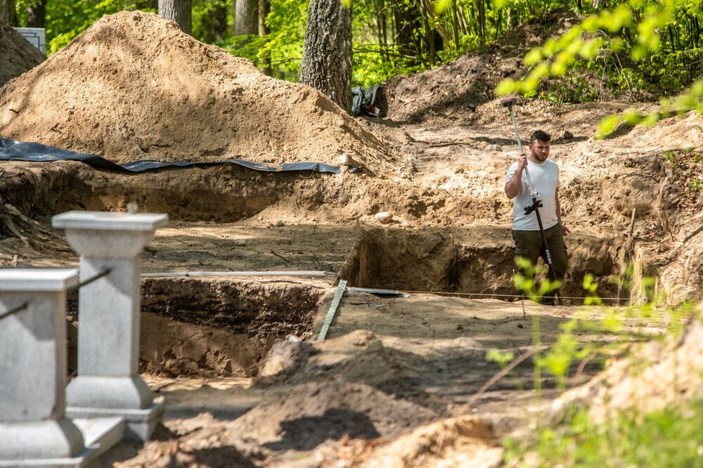 Odnaleziono zbiorową mogiłę ofiar zbrodni niemieckich dokonanych w pierwszych miesiącach II wojny światowej w Lesie Szpęgawskim