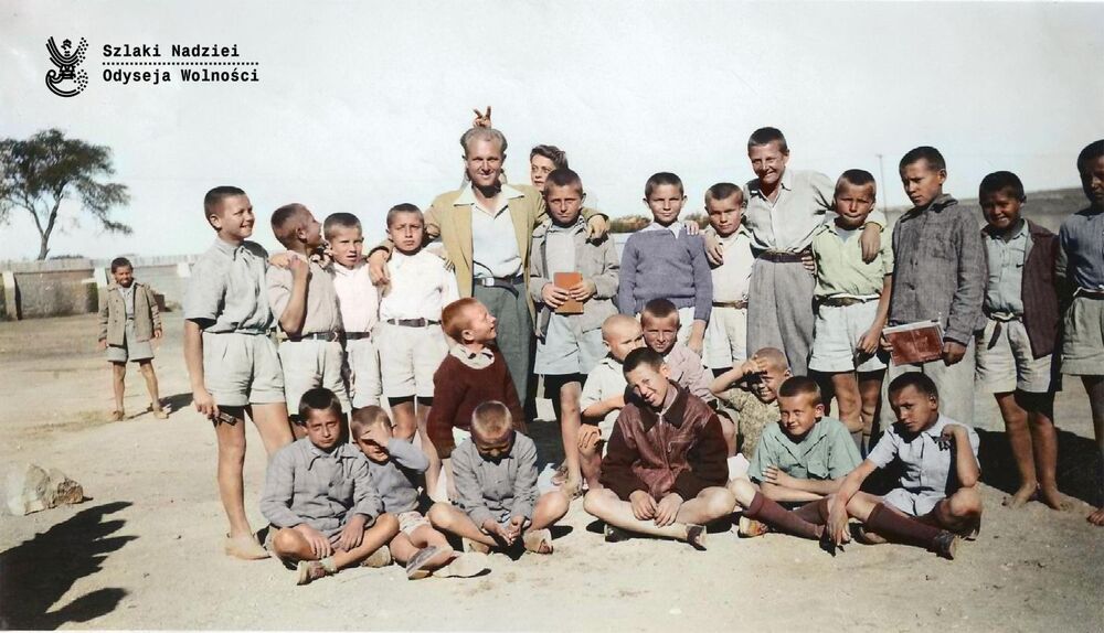 Polskie dzieci w Santa Rosa, lata 1944–1947 (fot. zbiory Glorii Careno)