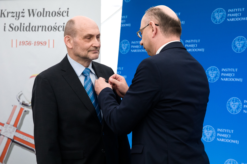 Uroczystość wręczenia Krzyży Wolności i Solidarności działaczom opozycji niepodległościowej z lat 1956–1989 – Warszawa, 2 czerwca 2023. Fot. Sławek Kasper (IPN)