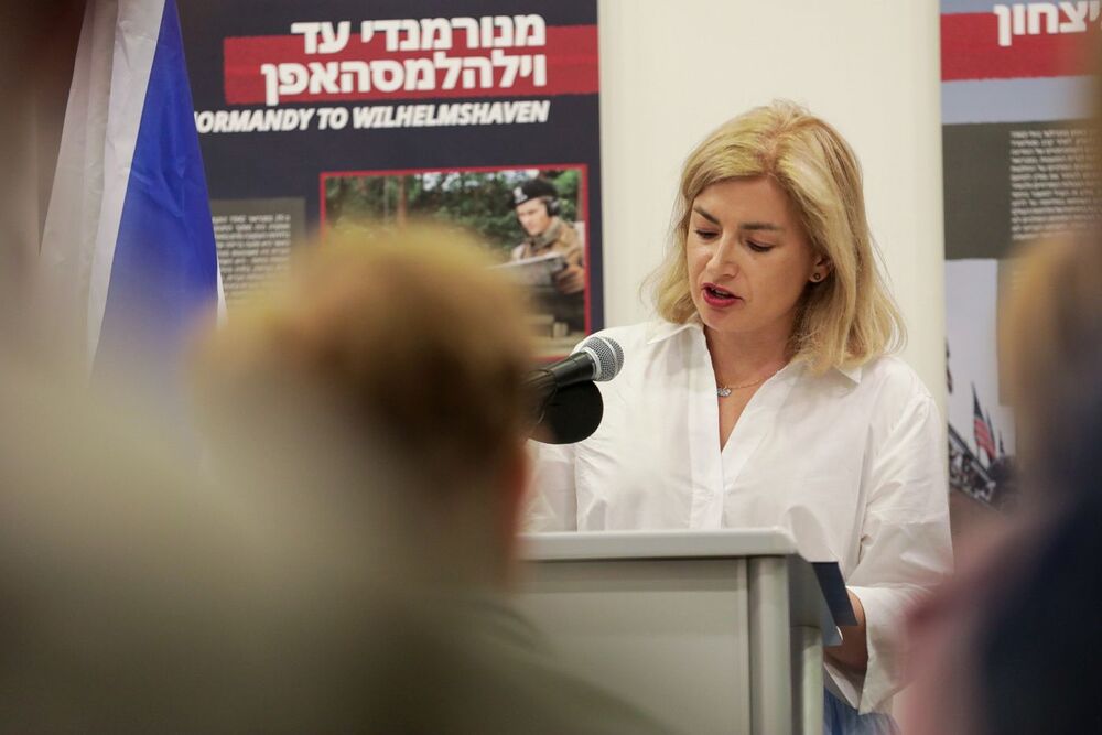 Inauguracja wystawy IPN „Szlaki Nadziei. Odyseja Wolności” w Izraelu. Na zdj. Agnieszka Jędrzak, dyrektor Biura Współpracy Międzynarodowej IPN –  Jerozolima, Centrum Dziedzictwa Menachema Begina, 6 czerwca 2023. Fot. Mikołaj Bujak (IPN)