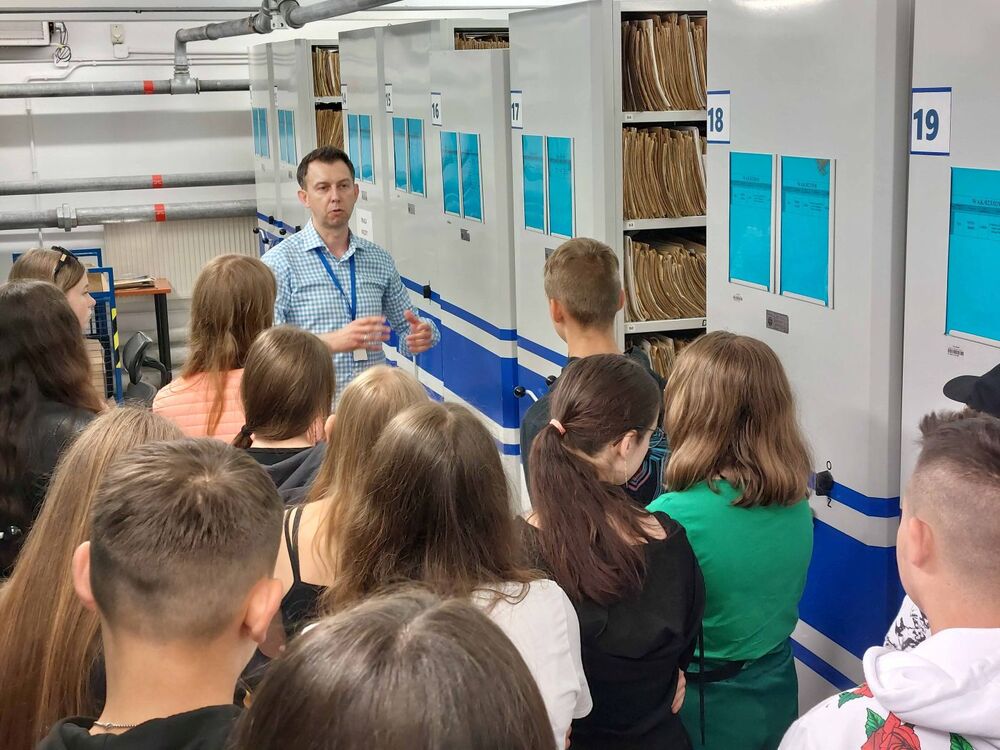 Wizyta uczniów w Archiwum IPN – Warszawa, 20 czerwca 2023. Fot. Paweł Zielony (IPN)