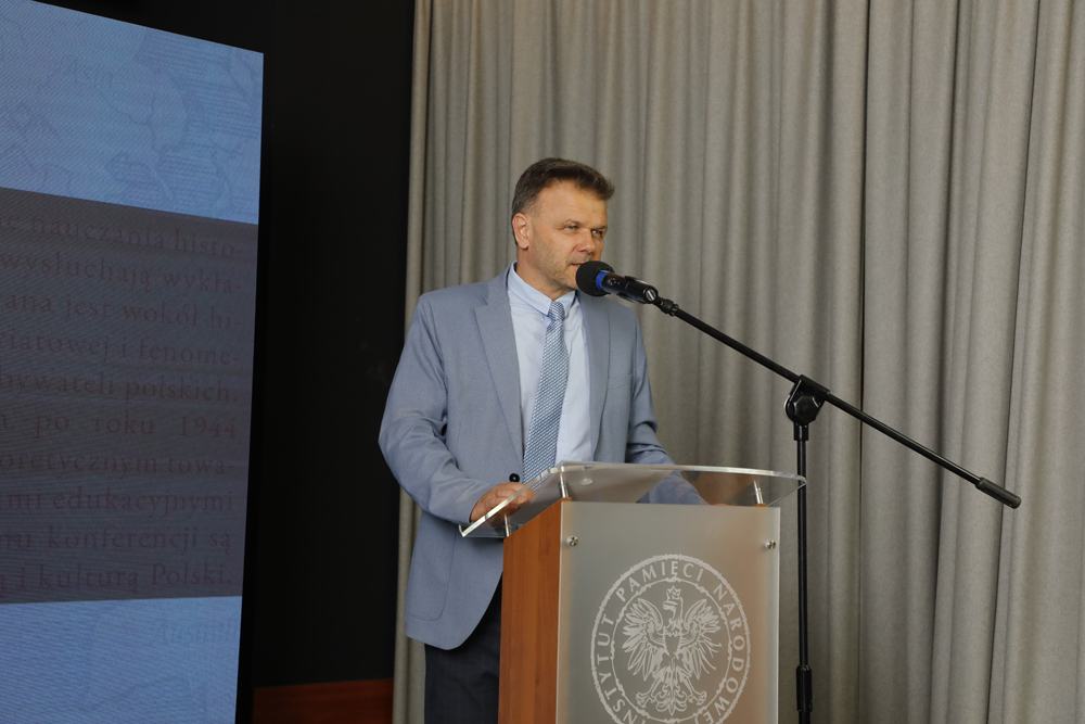 Inauguracja XVII Polonijnych Spotkań z Historią Najnowszą. Dyrektor BEN IPN Adam Hlebowicz – Warszawa, 3 lipca 2023. Fot. Piotr Życieński (IPN)