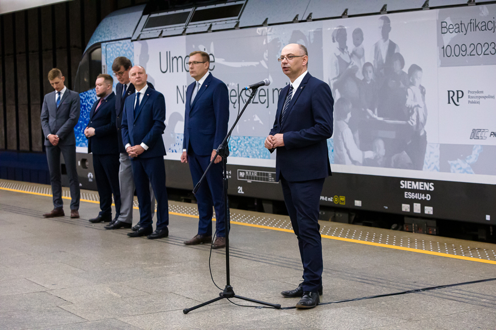 Prezentacja lokomotywy z grafikami przedstawiającymi Rodzinę Ulmów – Warszawa, 13 lipca 2023. Fot. Sławek Kasper (IPN)