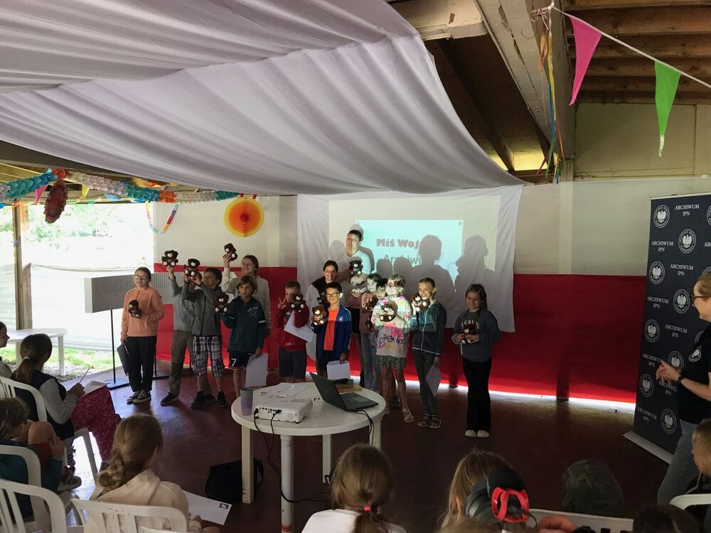 Warsztaty archiwalne dla polskich uczniów w Belgii – Comblain-la-Tour, 11–12 lipca 2023