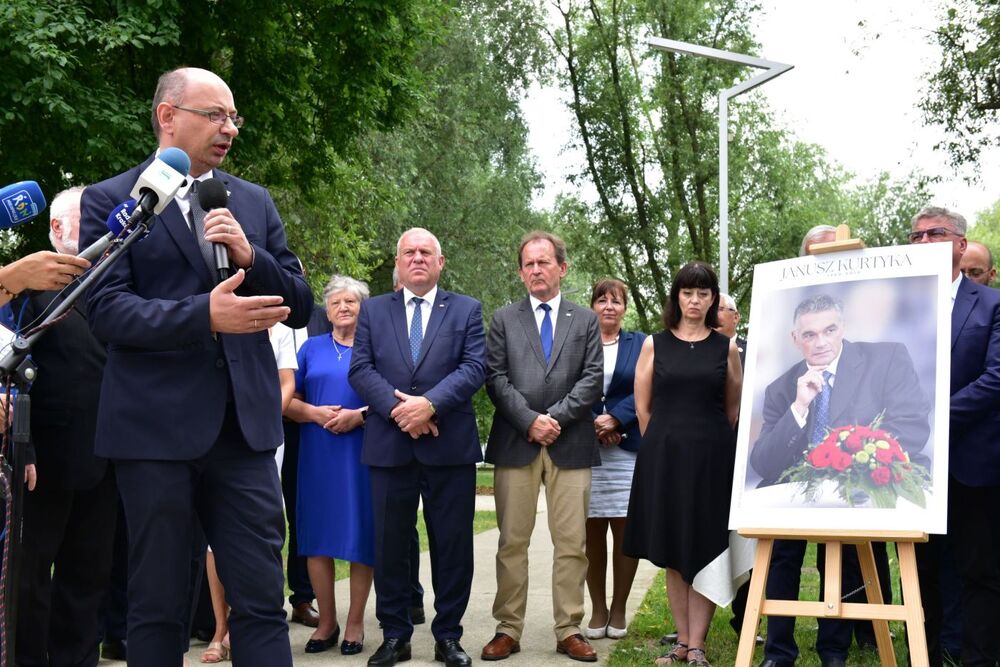 Uroczystość nadania skwerowi w Tarnowie imienia Janusza Kurtyki – Tarnów, 17 lipca 2023. Fot. Żaneta Wierzgacz (IPN)