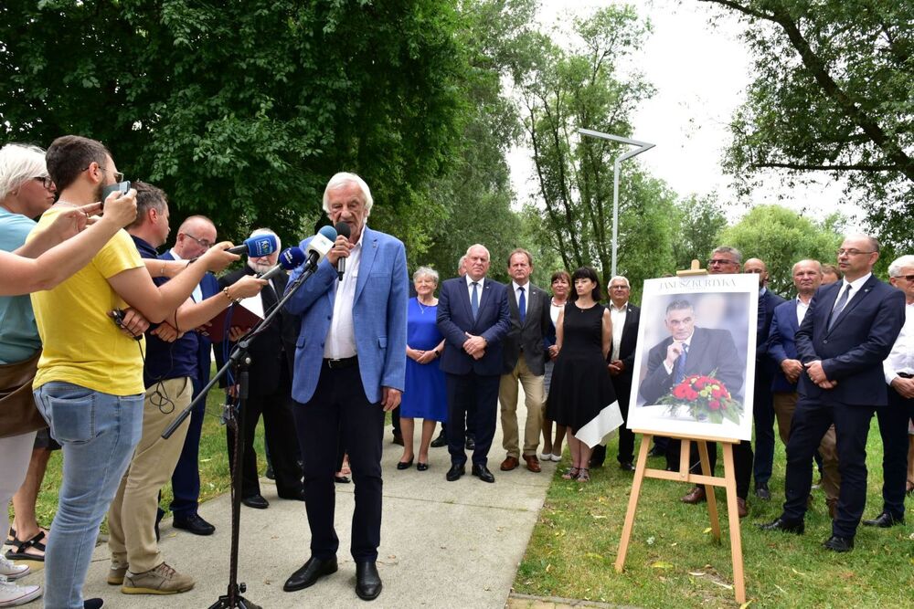 Uroczystość nadania skwerowi w Tarnowie imienia Janusza Kurtyki – Tarnów, 17 lipca 2023. Fot. Żaneta Wierzgacz (IPN)