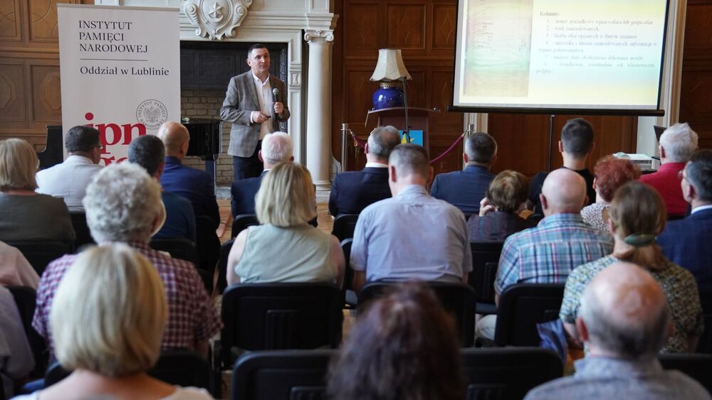 Prezentacja publikacji Instytutu Pamięci Narodowej „Dokumenty zbrodni wołyńskiej tom 1” – Tarnobrzeg, 18 lipca 2023. Fot. Szczepan Barczyk (IPN)