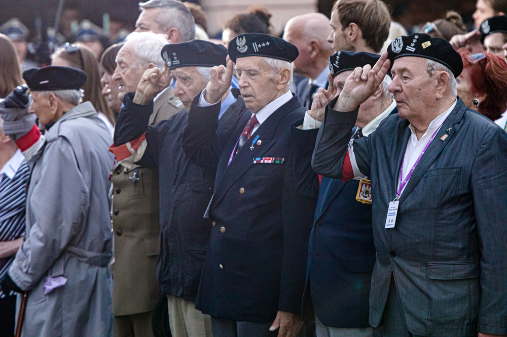 Uroczystości przy pomniku Powstania Warszawskiego na pl. Krasińskich – 31 lipca 2023. Fot. Sławek Kasper (IPN)