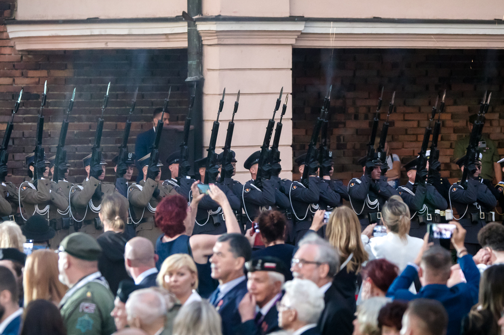 Uroczystości przy pomniku Powstania Warszawskiego na pl. Krasińskich – 31 lipca 2023. Fot. Sławek Kasper (IPN)