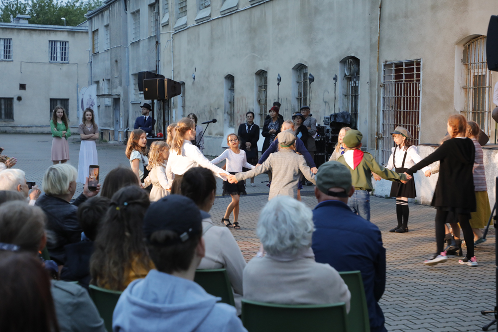 „Bunt wznieci słowo poety” – widowisko słowno-muzyczne. Fot. Piotr Życieński (IPN)