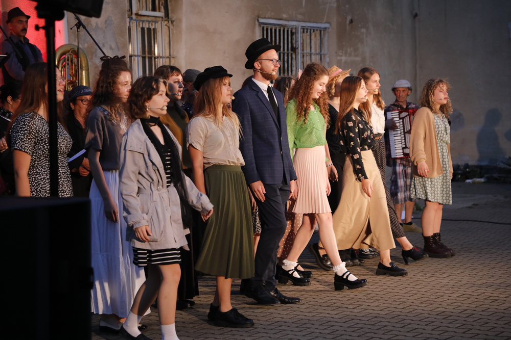 „Bunt wznieci słowo poety” – widowisko słowno-muzyczne. Fot. Piotr Życieński (IPN)