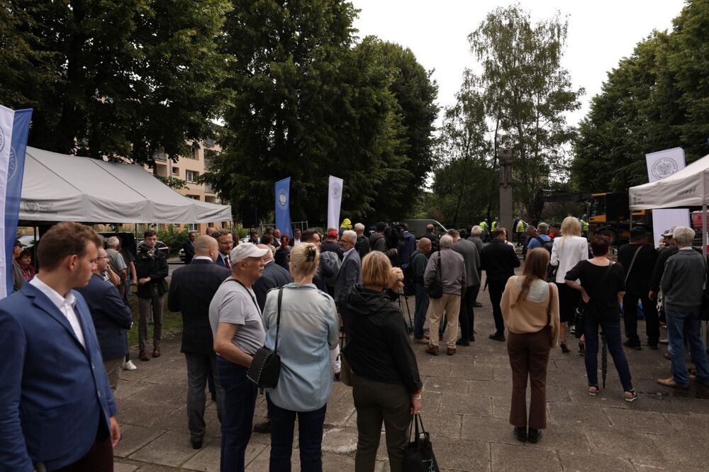 Demontaż sowieckiego obiektu propagandowego Armii Czerwonej – Szczecin, 3 sierpnia 2023. Fot. Mikołaj Bujak