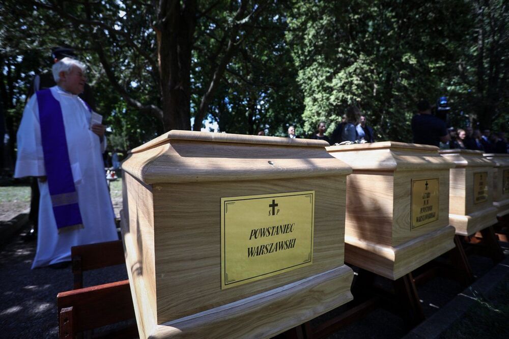 Uroczystości pogrzebowe Powstańców Warszawskich oraz cywilnych ofiar Powstania Warszawskiego, których szczątki zostały odnalezione na Czerniakowie – Warszawa, 4 sierpnia 2023. Fot. Sławek Kasper (IPN)