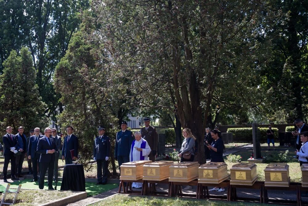 Uroczystości pogrzebowe Powstańców Warszawskich oraz cywilnych ofiar Powstania Warszawskiego, których szczątki zostały odnalezione na Czerniakowie – Warszawa, 4 sierpnia 2023. Fot. Sławek Kasper (IPN)