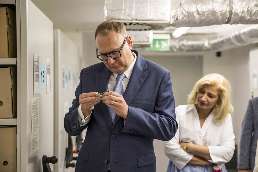 Wizyta Zastępcy Szefa Misji USA Daniela Lawtona w Archiwum IPN – Warszawa, 7 sierpnia 2023. Fot. Katarzyna Adamów (IPN)