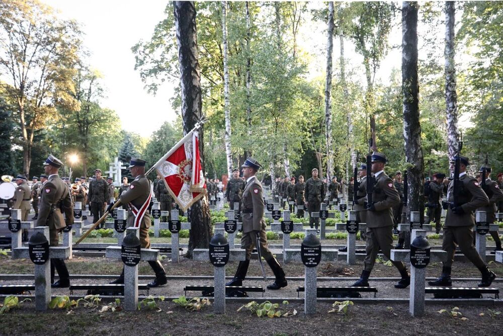 Apel Pamięci przed Pomnikiem Poległych w 1920 r. – Warszawa, 14 sierpnia 2023. Fot. Sławek Kasper (IPN)
