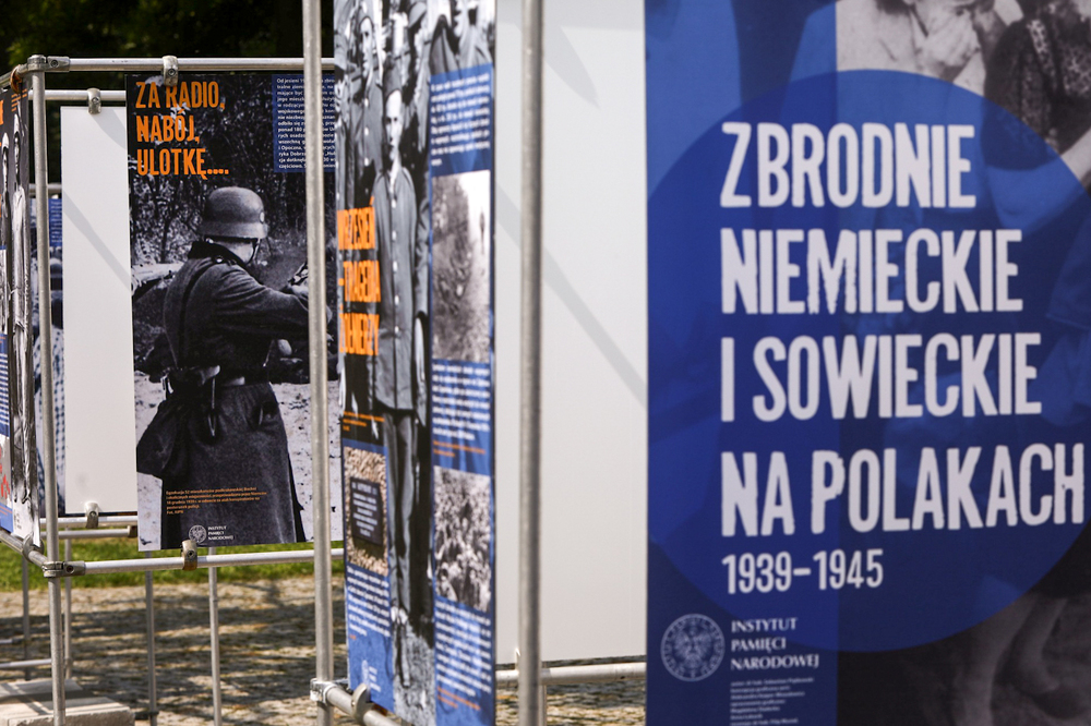 W Przemyślu oddano hołd ofiarom niemieckiego i sowieckiego totalitaryzmu. Fot. Sławek Kasper (IPN)