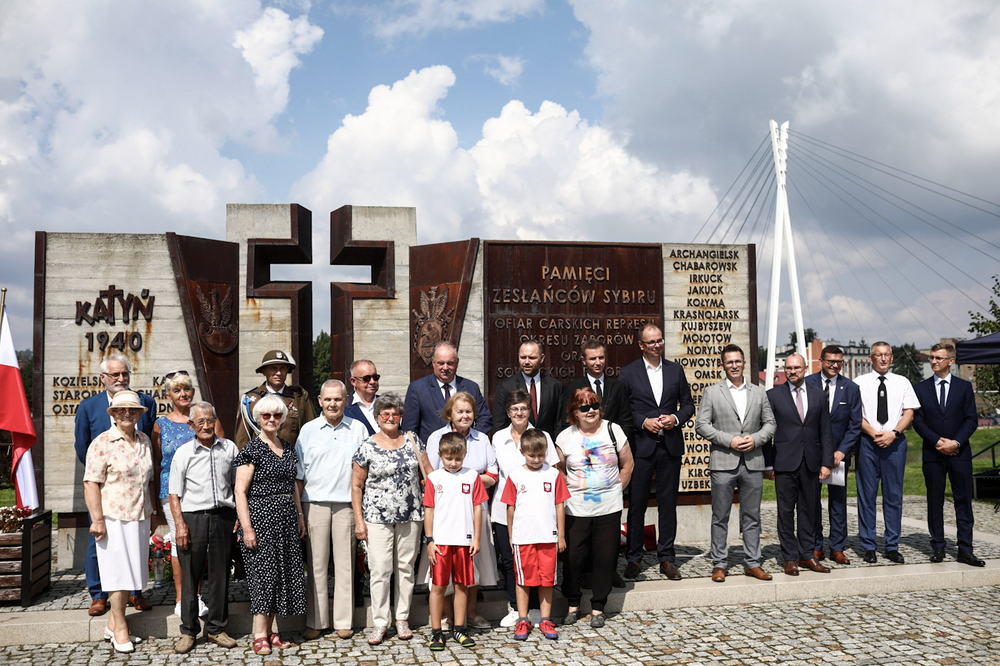 W Przemyślu oddano hołd ofiarom niemieckiego i sowieckiego totalitaryzmu. Fot. Sławek Kasper (IPN)