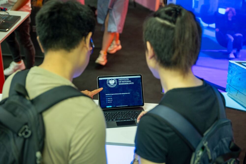 Premiera nowej wersji gry „Warsaw Rising – Miasto Bohaterów” na targach gamingowych GAMESCOM – Niemcy, 23–27 sierpnia 2023. Pawel Grabowski (wowpictures.tv)