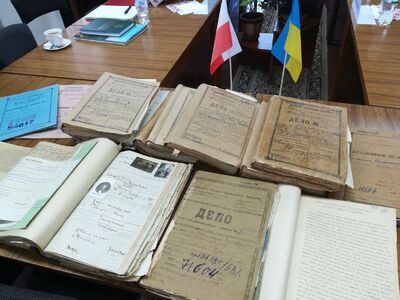 Dokumenty wytworzone przez sowiecki aparat terroru podczas tzw. operacji antypolskiej z lat 1937–1938