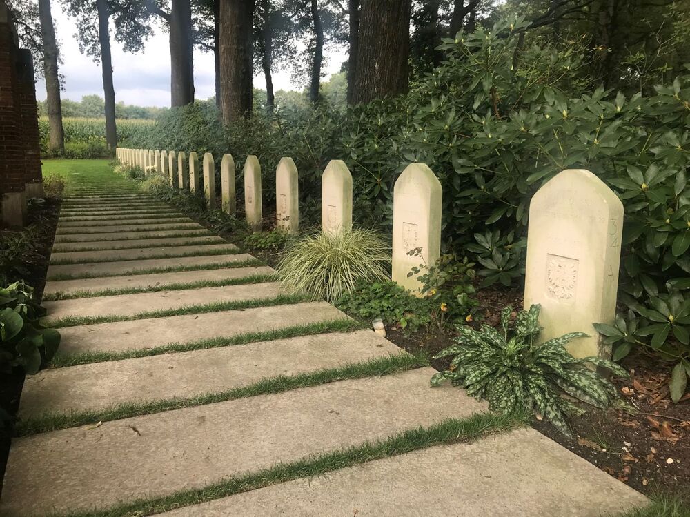 Pracownicy Archiwum IPN na 6 Pikniku Rodzinnym w Apeldoorn – Holandia, 26–27 sierpnia 2023. Fot: AIPN