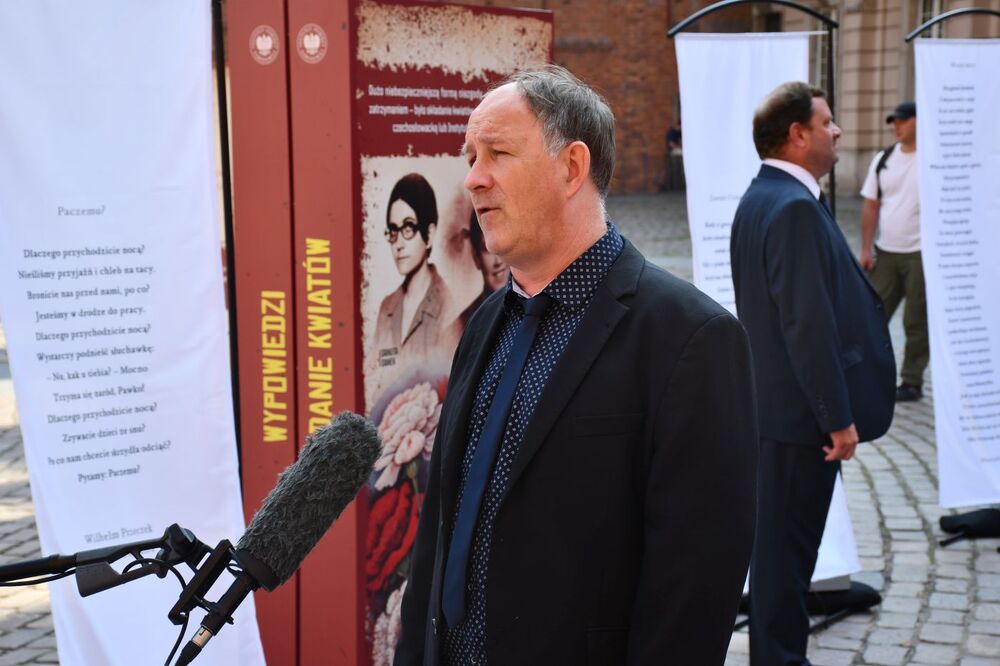 W Warszawie otwarto wystawę „Nie tylko Siwiec”. Na zdj. dr Grzegorz Majchrzak, autor wystawy – 12 września 2023. Fot. Andrzej Węcławek (IPN)